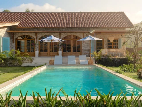 Luxury Villa For Sale in Serangan